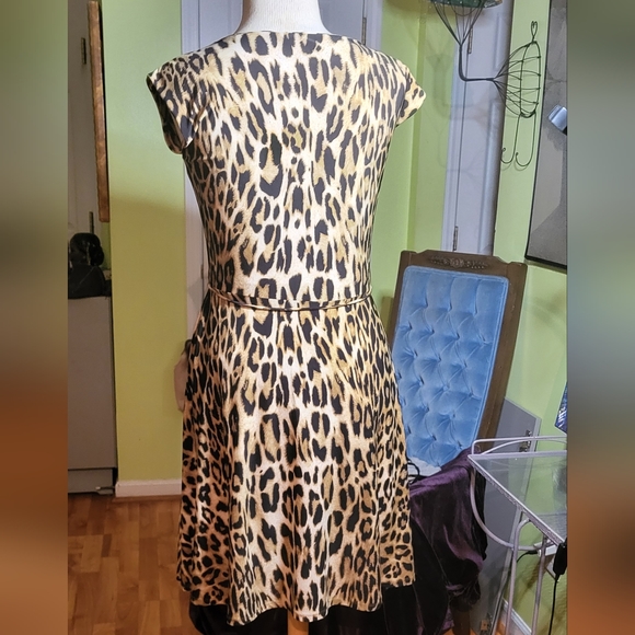 Chic Lauren Ralph Lauren Fit and Flare Leopard Print Dress - Picture 5 of 6